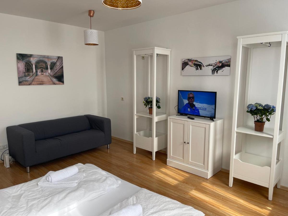 Peaceful Apartment For 4 Viena Exterior foto